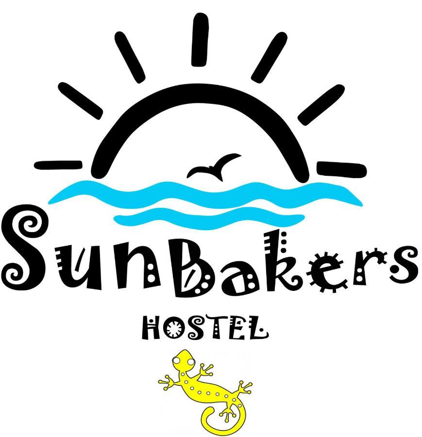 Sun Bakers Hostel Himare Bagian luar foto