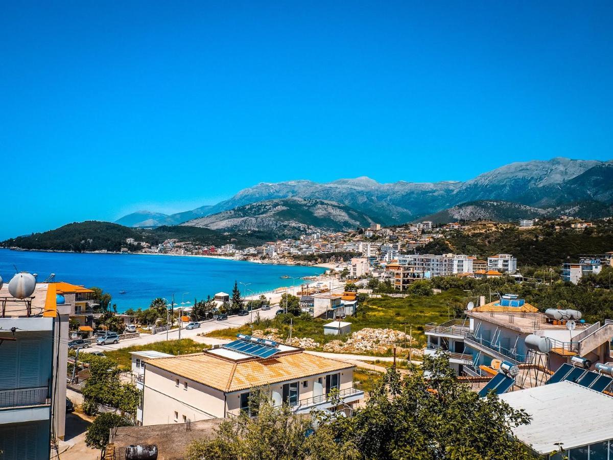 Sun Bakers Hostel Himare Bagian luar foto